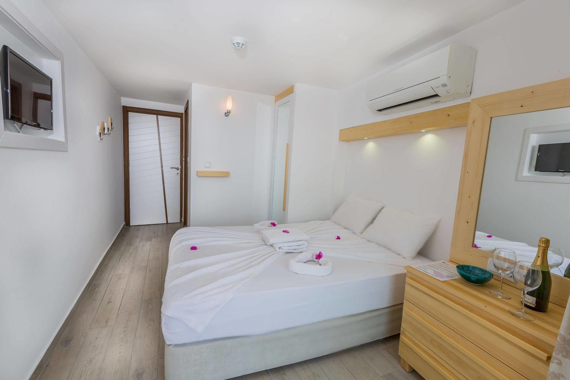 Defne Hotel Kaş Kültér fotó